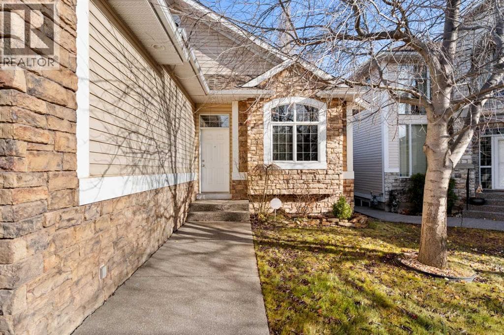 938 Panorama Hills Drive NW — photo 4
