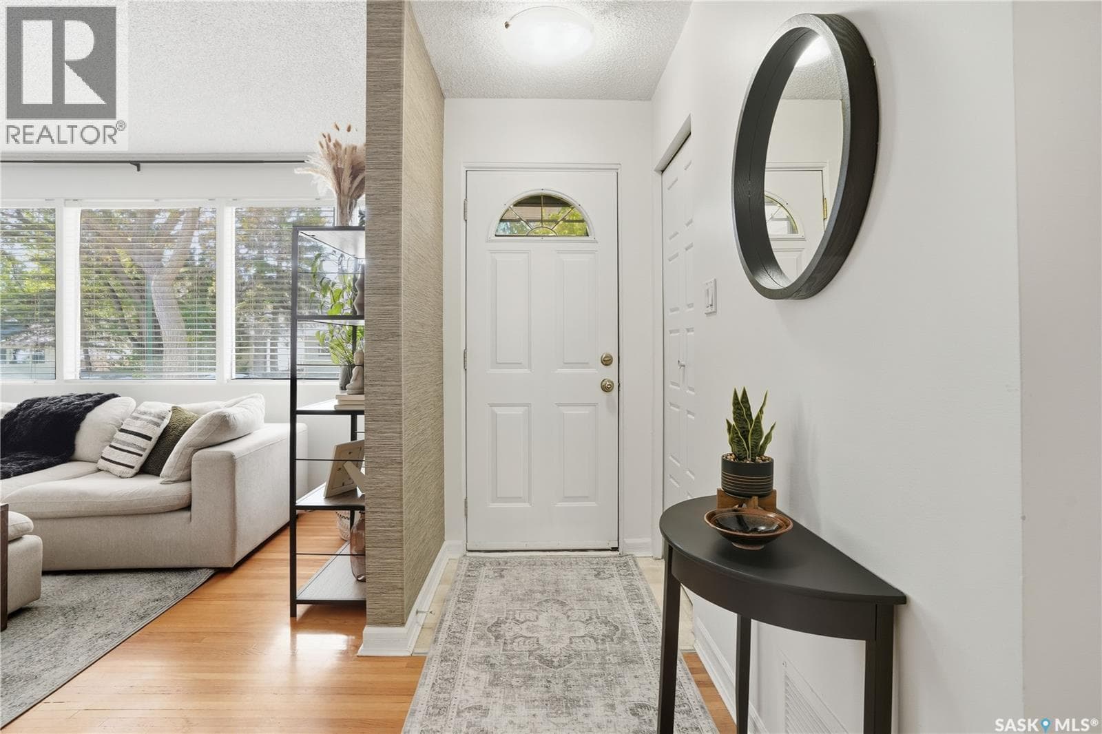 57 FLAMINGO CRESCENT — photo 3