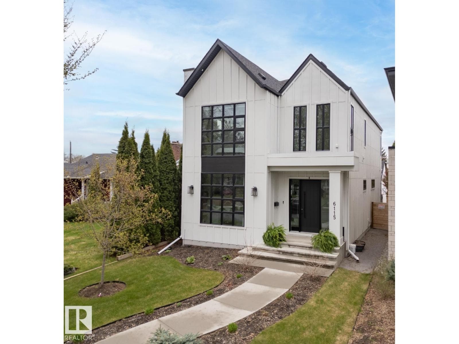 6115 111 AV NW