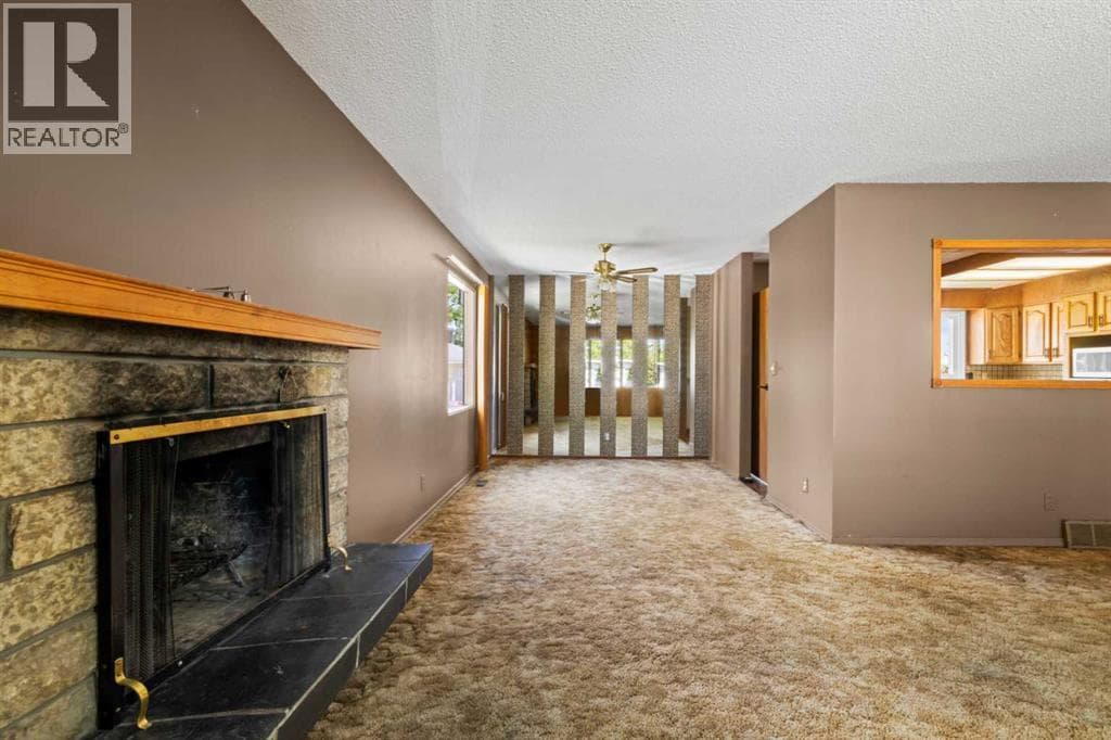 204 Dalgetty Bay NW — photo 4