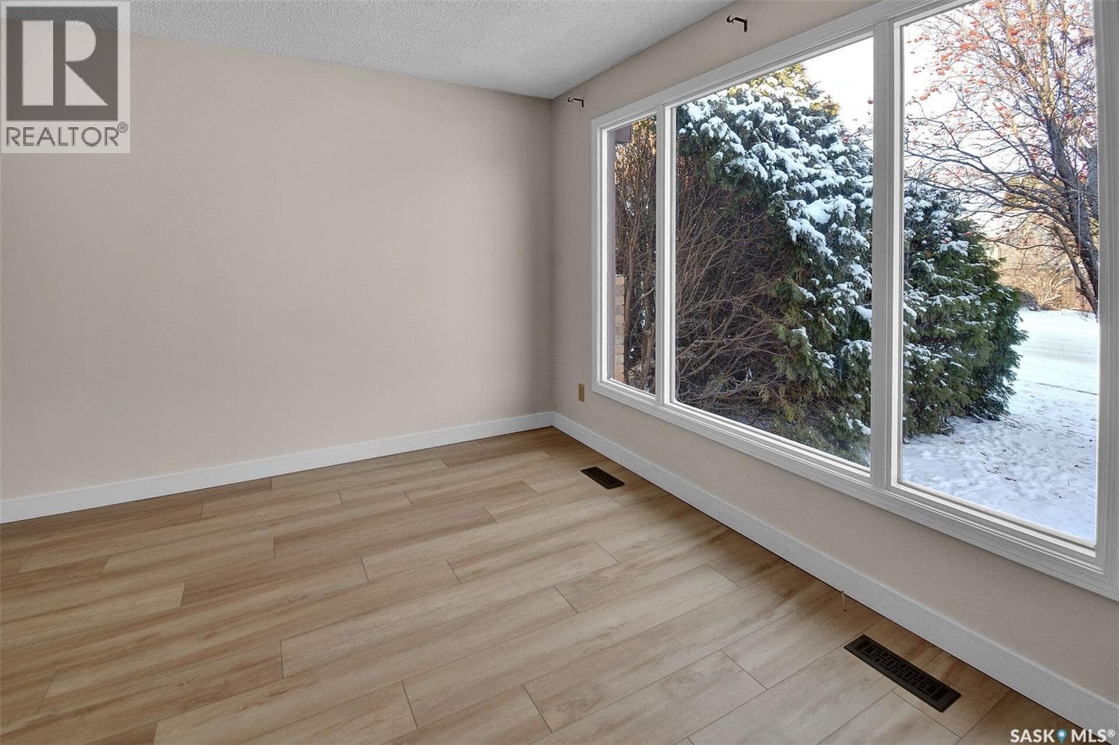 111 Stechishin CRESCENT — photo 3