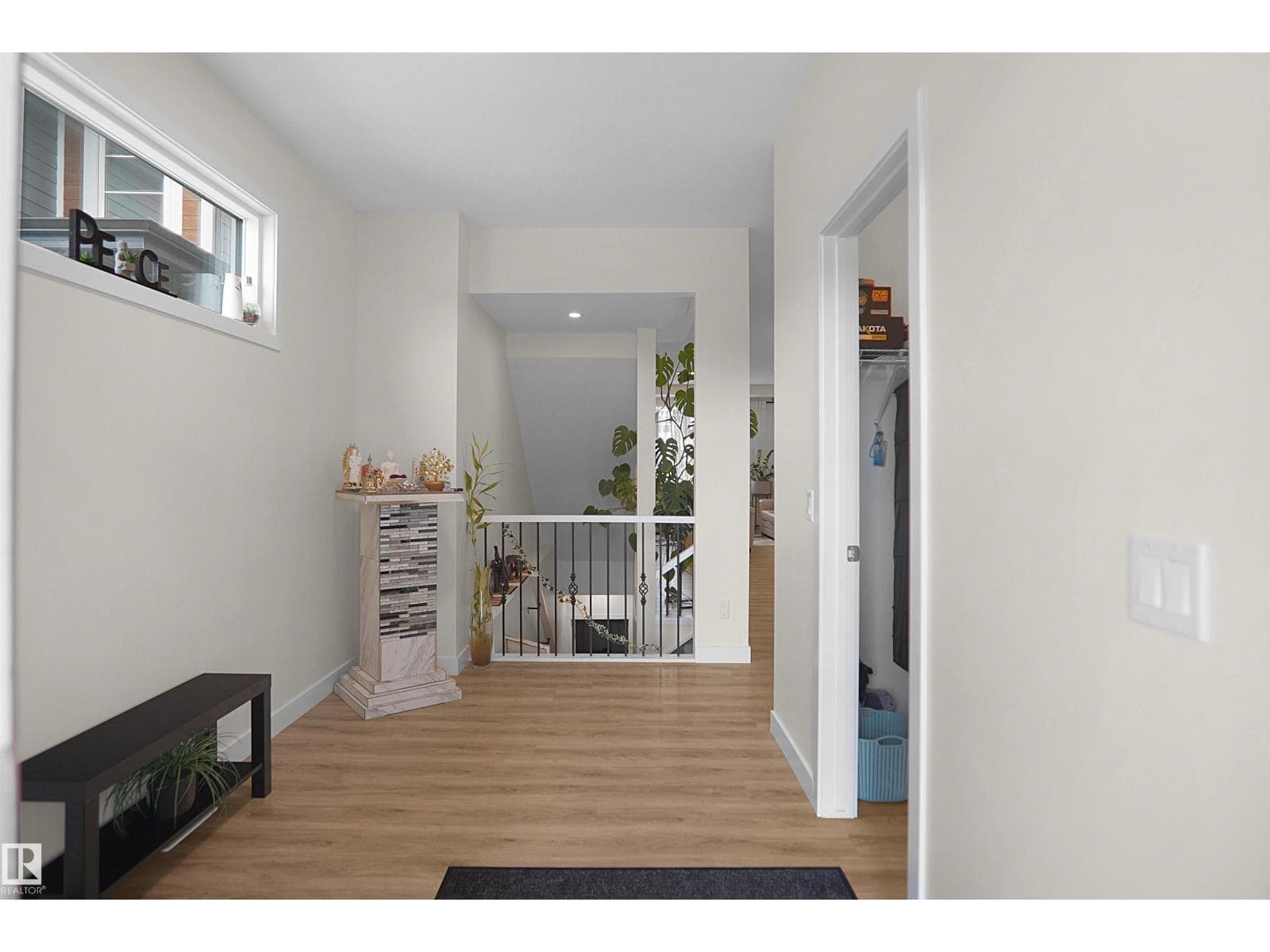 196 EDGEWATER CI — photo 4