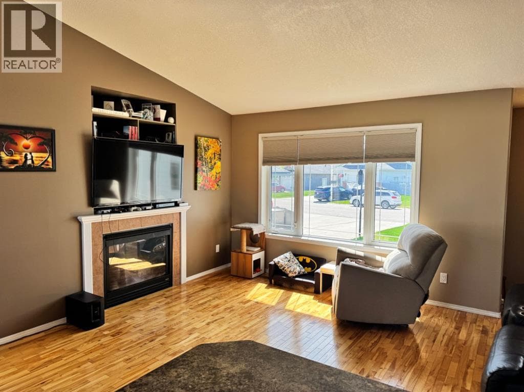 11345 110 Avenue Crescent — photo 3