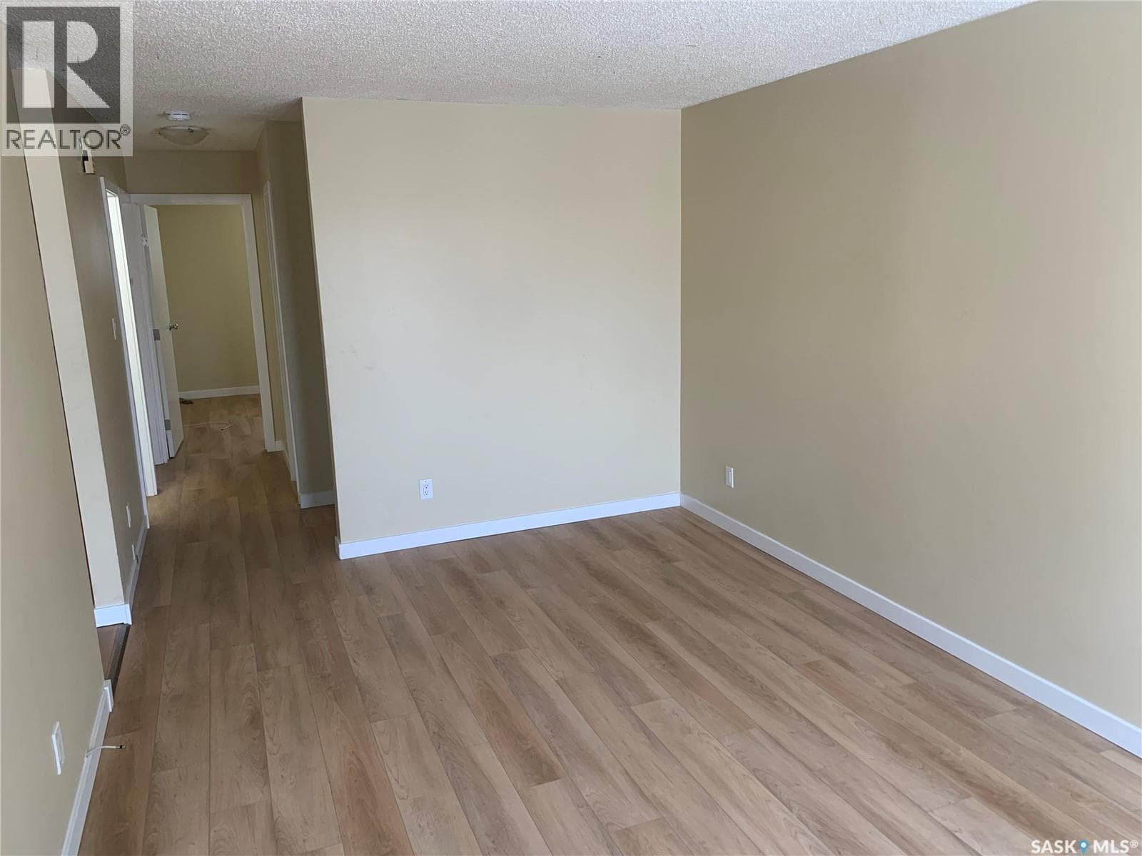 111 M AVENUE S — photo 3