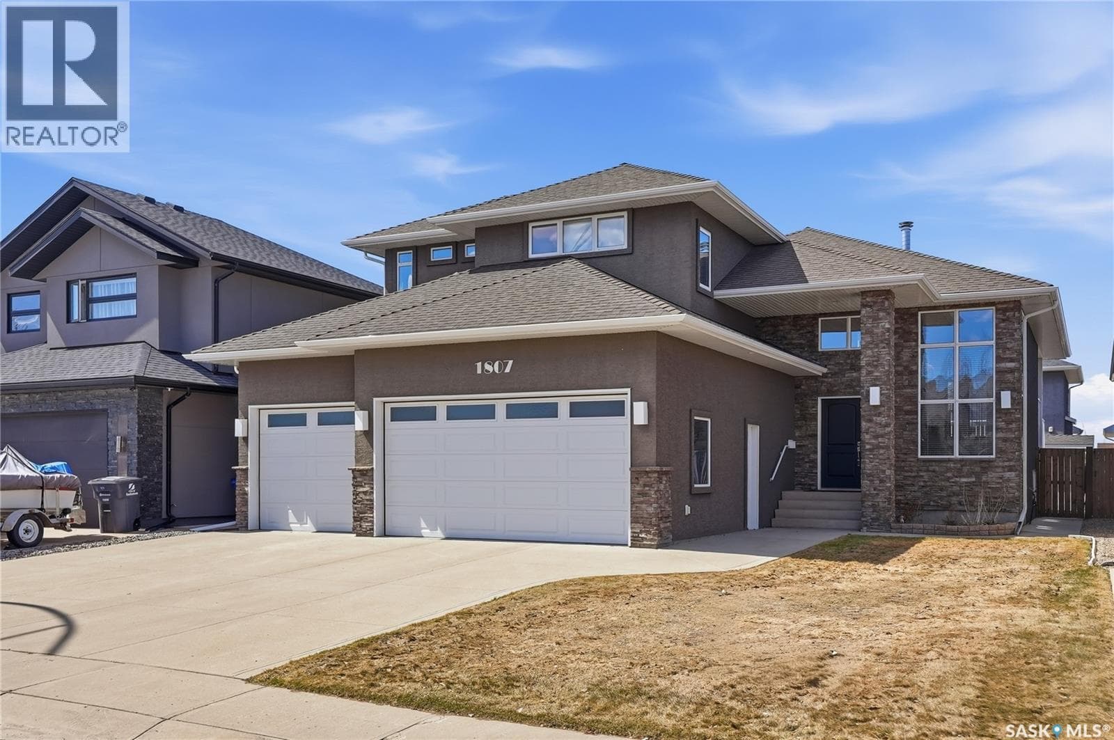 1807 Pohorecky CRESCENT