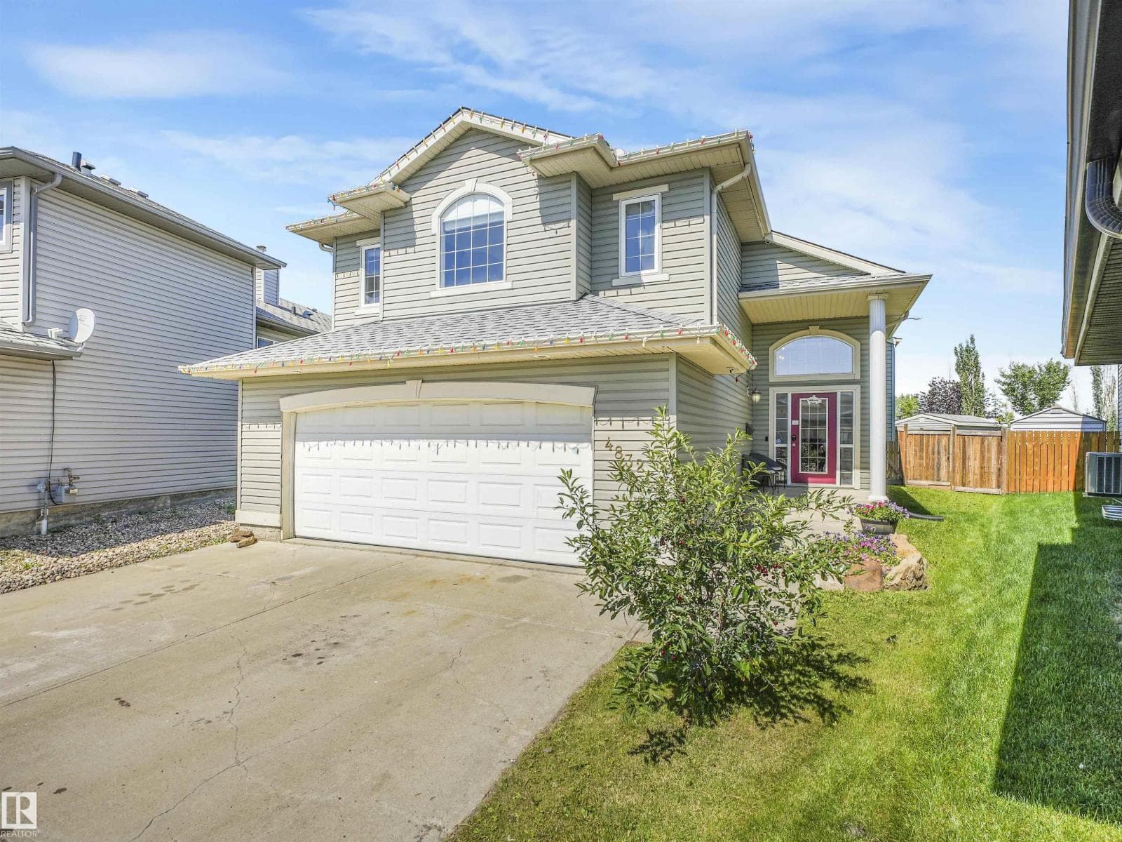 4832 157 AV NW