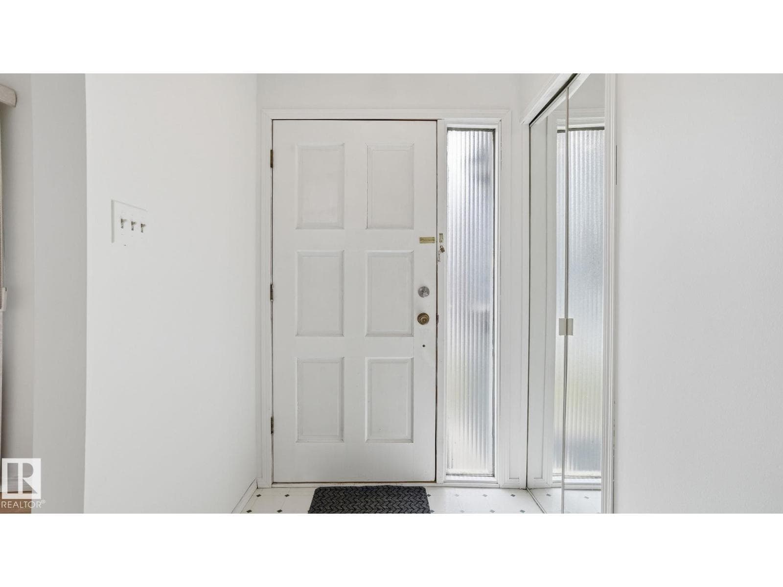 9834 167A AV NW — photo 4