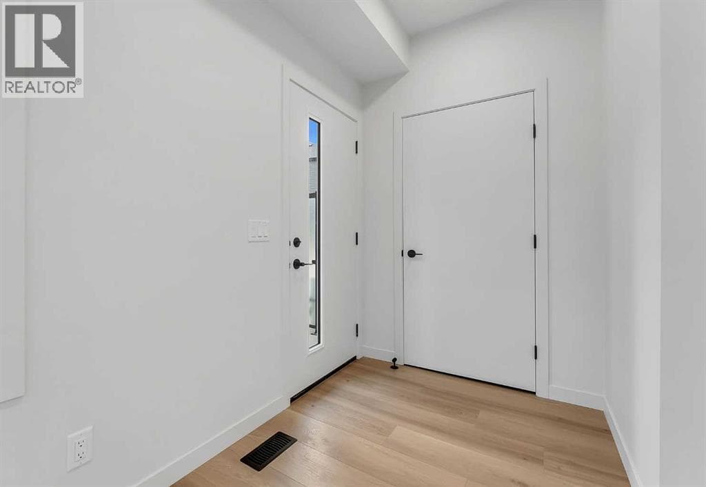 83 Arbour Lake Court NW — photo 2