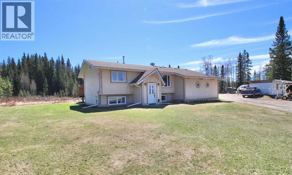 779 Makenny Street — photo 3