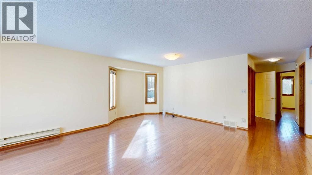 3908 64 Street — photo 5