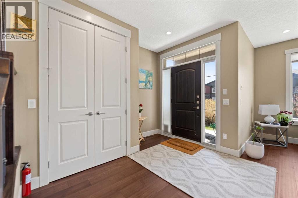 4410 17 Avenue NW — photo 5