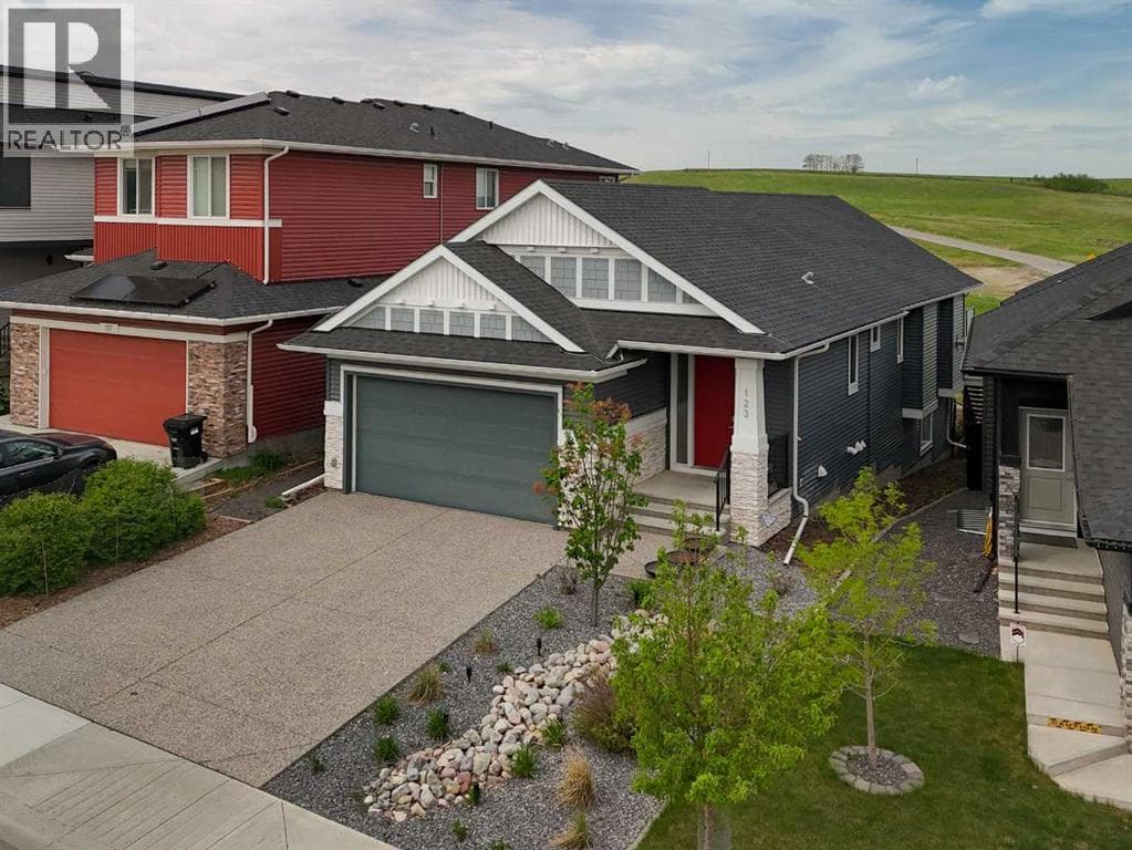 123 Crestridge Hill SW