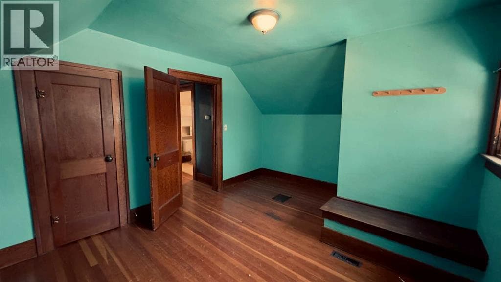 5115 46 Street — photo 5