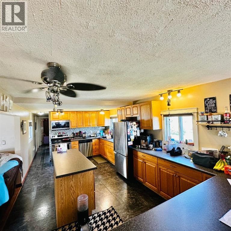 334 & 338, 14579 TWP RD 680 — photo 2
