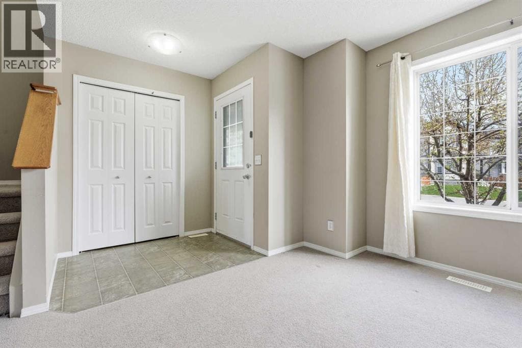 49 Evermeadow Manor SW — photo 2