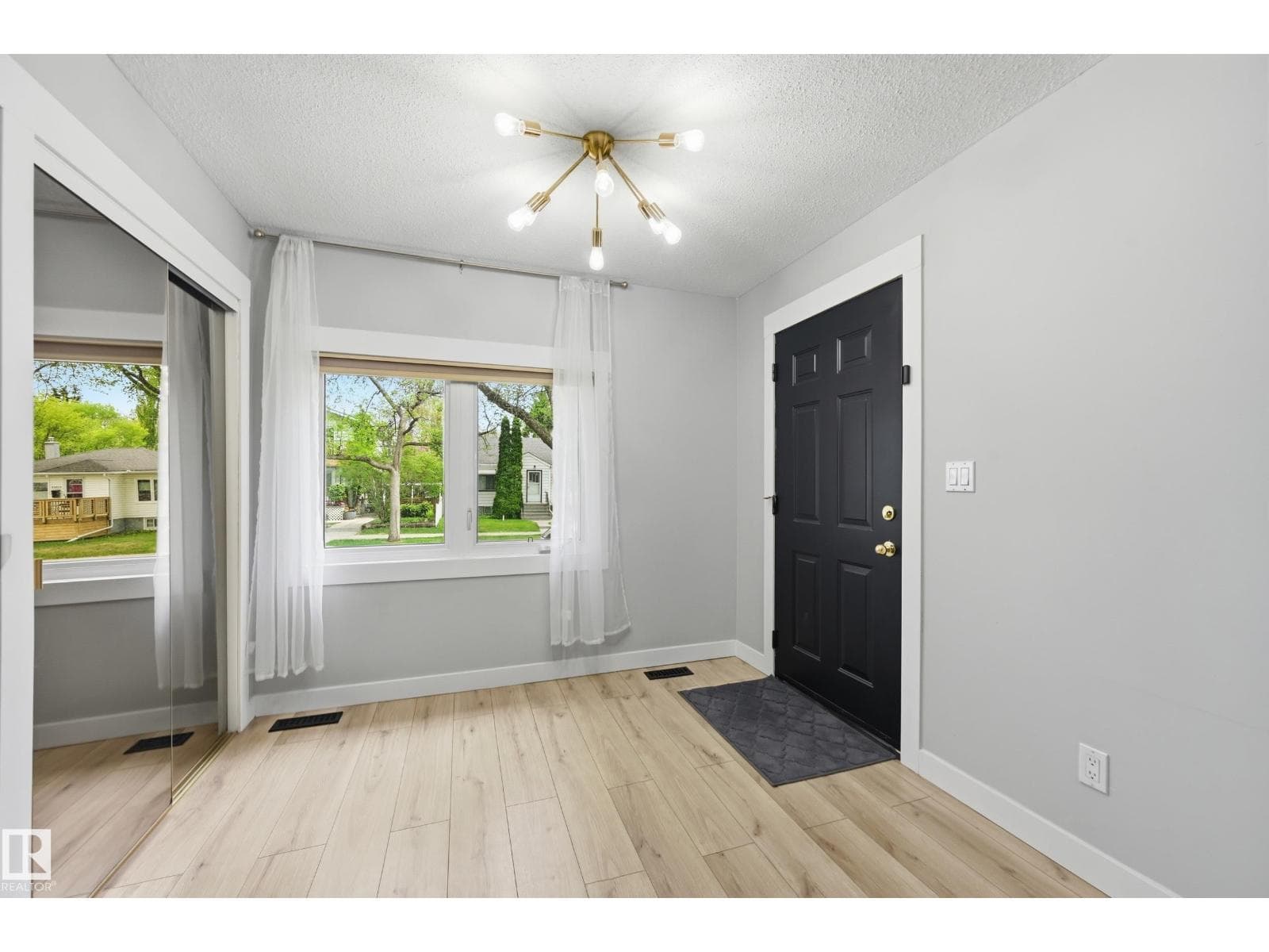 12326 92 ST NW — photo 3