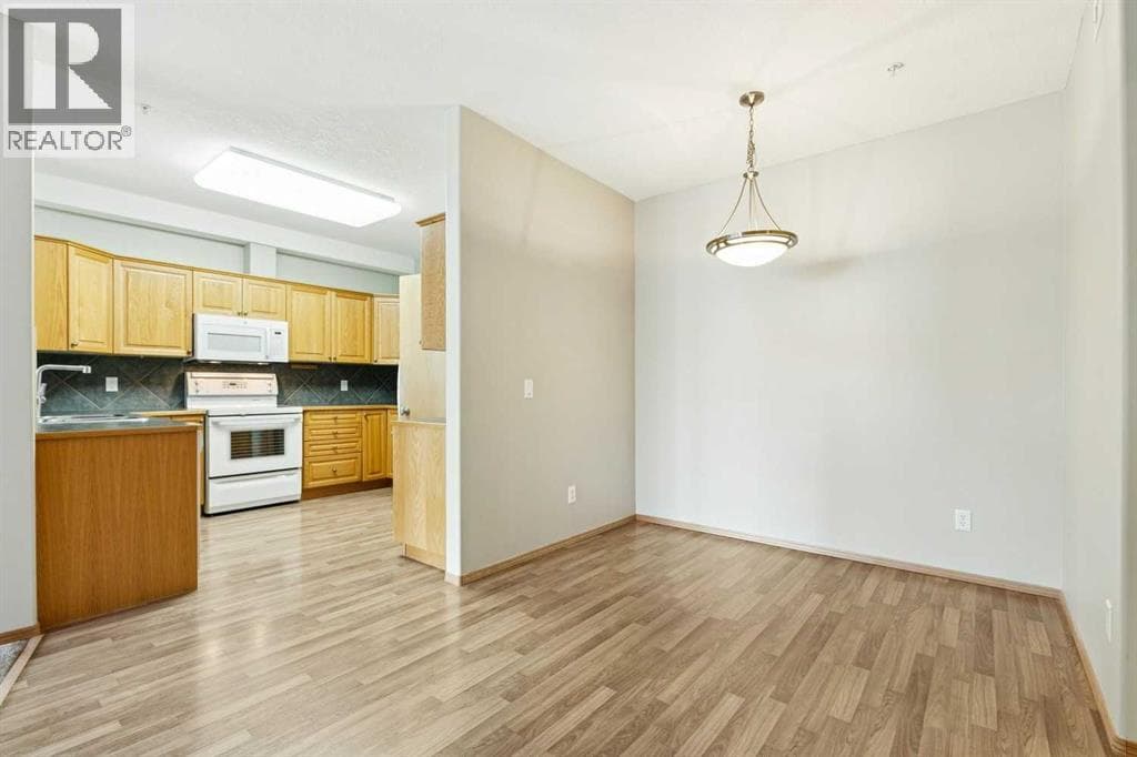 1207, 151 Country Village Road NE — photo 4