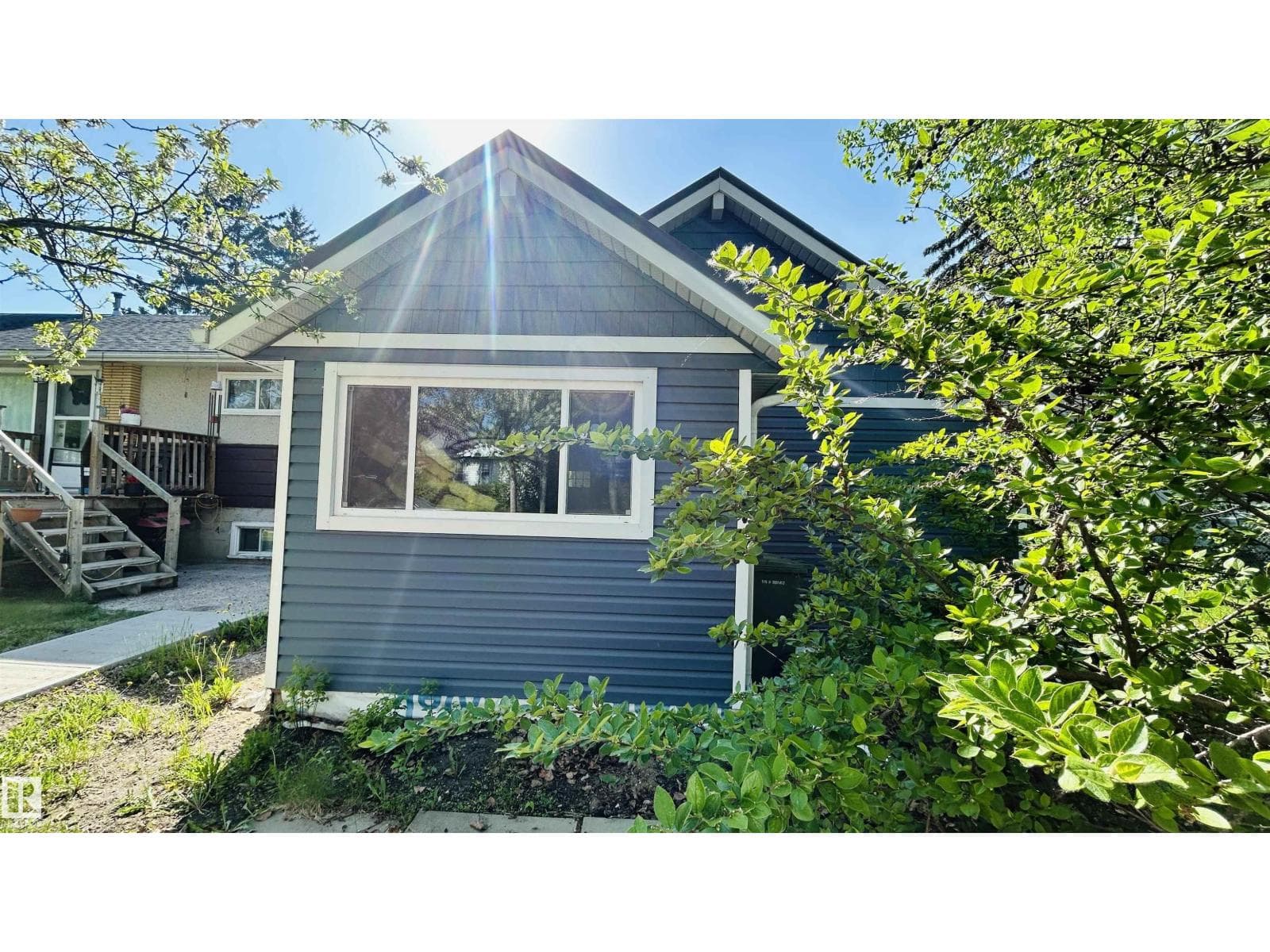 5208 49 ST — photo 3