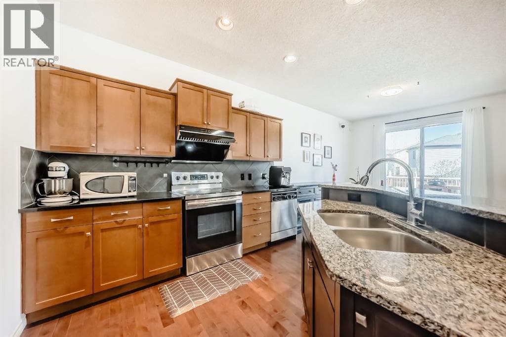 44 Aspen Hills Close SW — photo 4