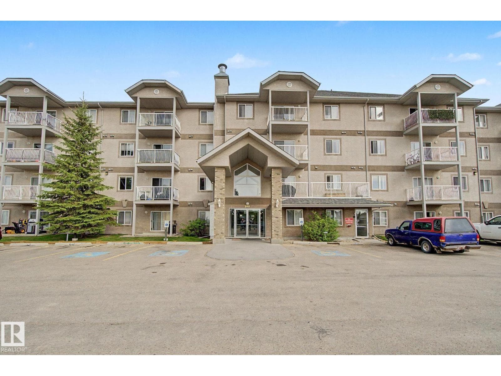 #105 240 SPRUCE RIDGE RD