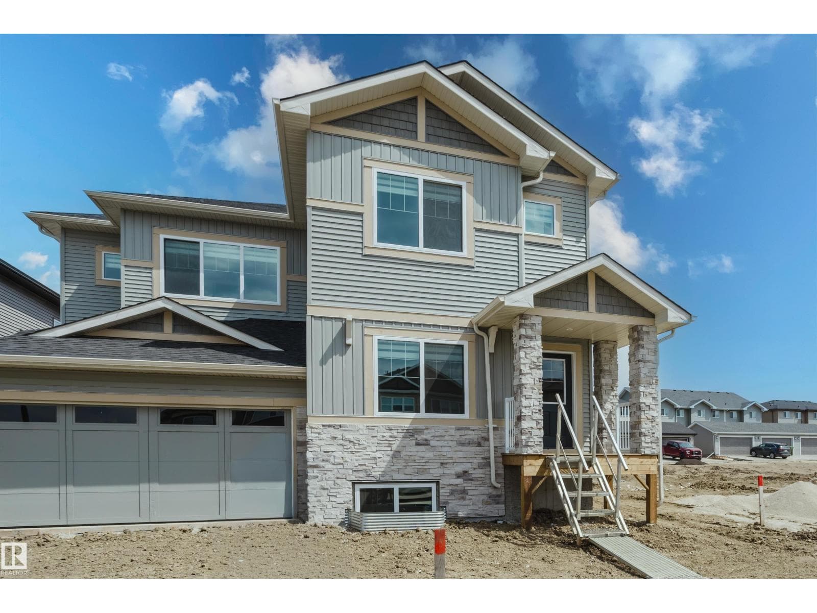 307 BRAE WY