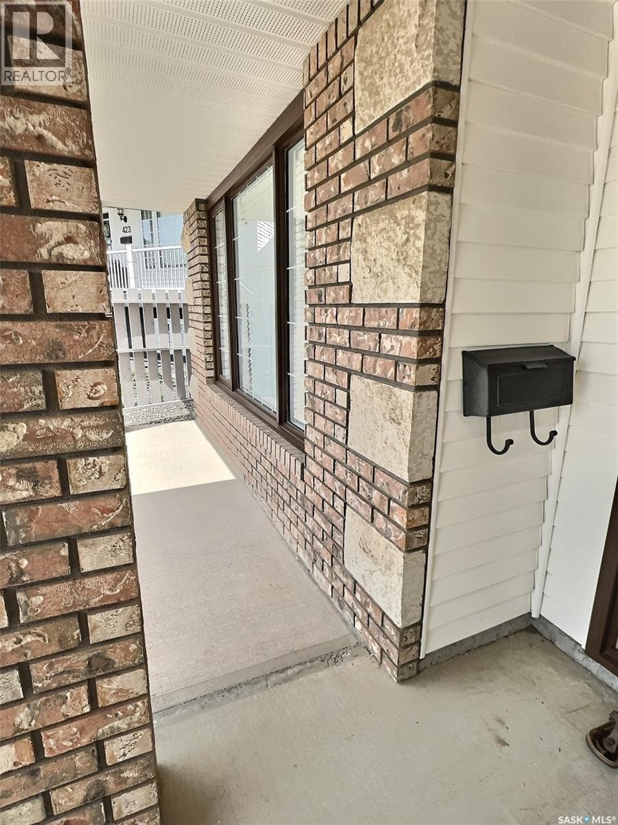419 Clasky DRIVE — photo 2