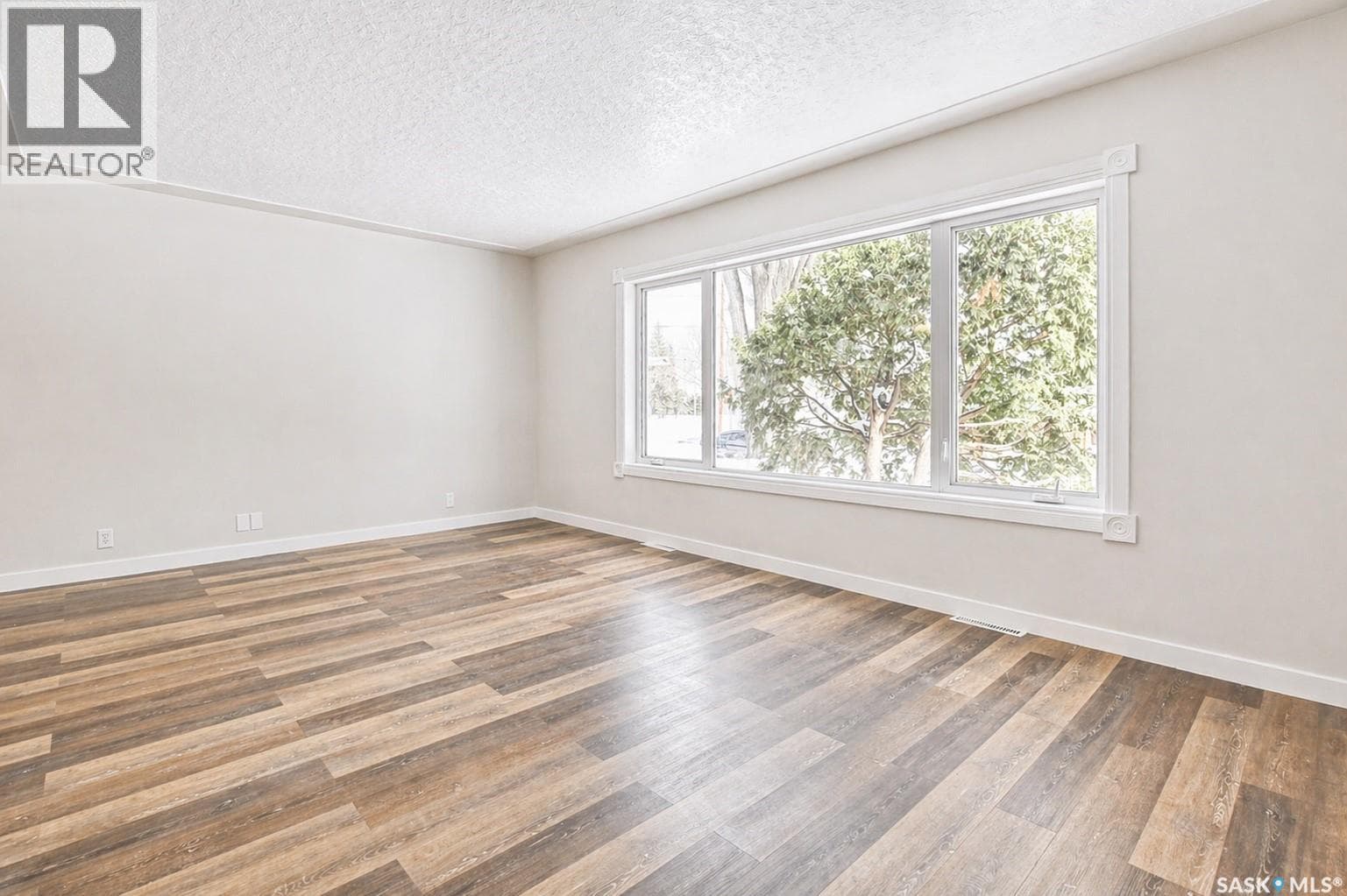 1321 Jubilee AVENUE — photo 2