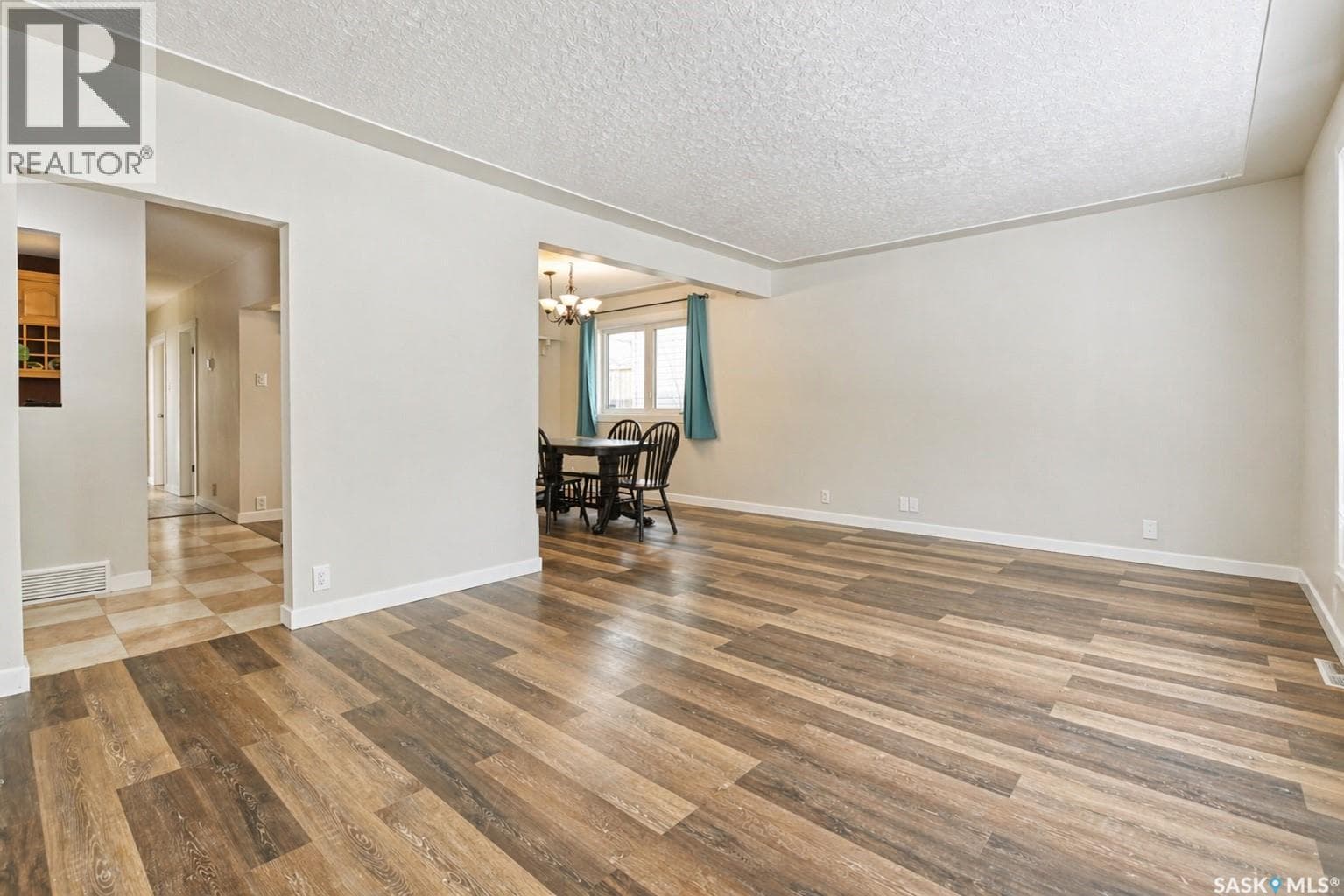 1321 Jubilee AVENUE — photo 3