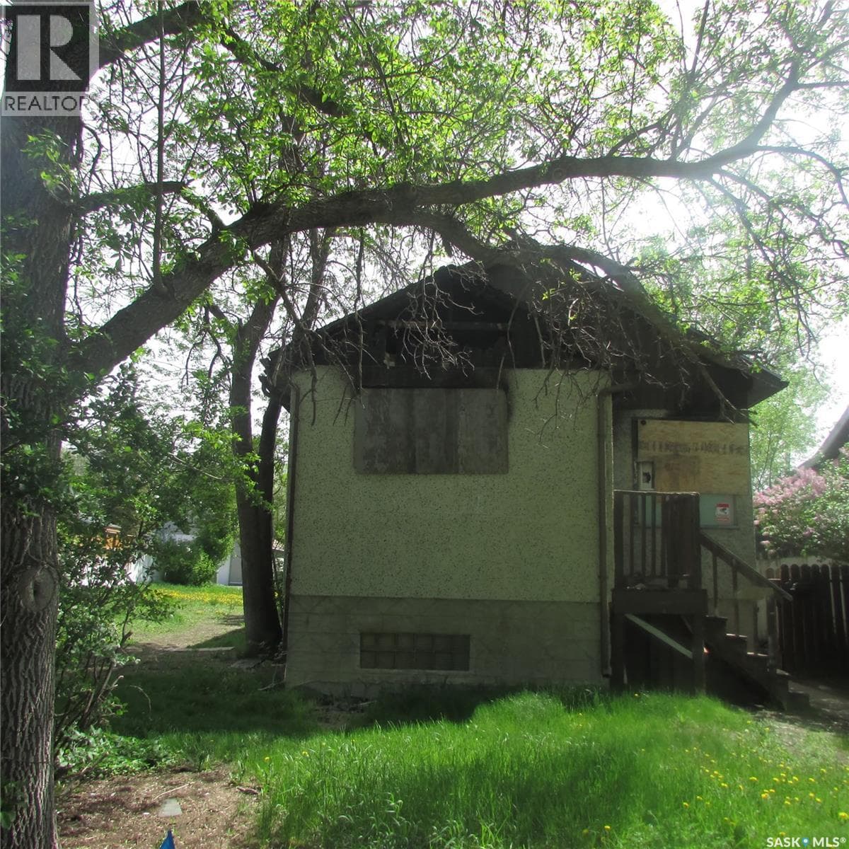 1051 Wascana STREET — photo 3
