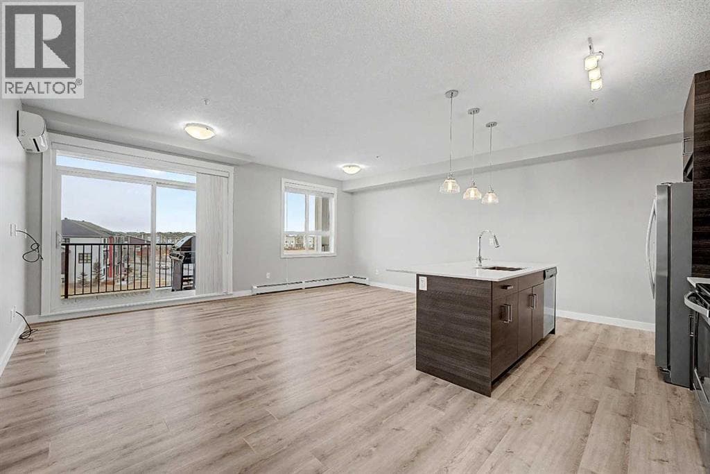 304, 10 WALGROVE Walk SE