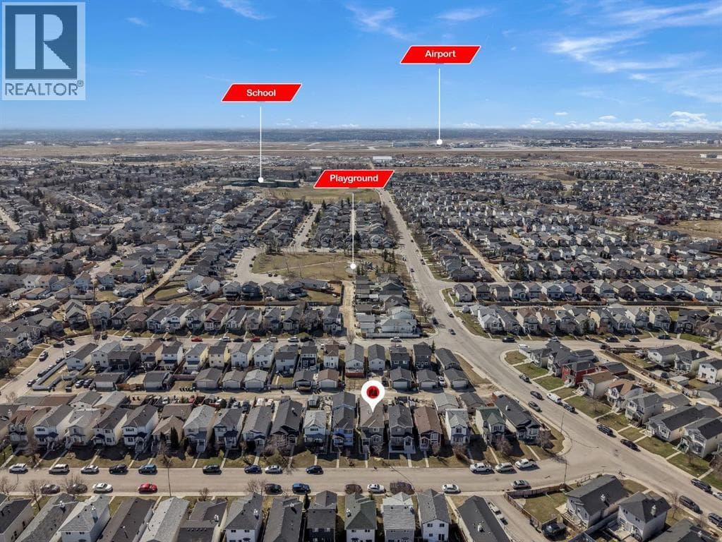 192 Martin Crossing Crescent NE — photo 2