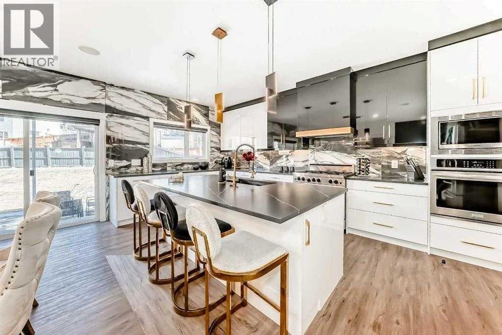 630 Rocky Ridge View NW — photo 4