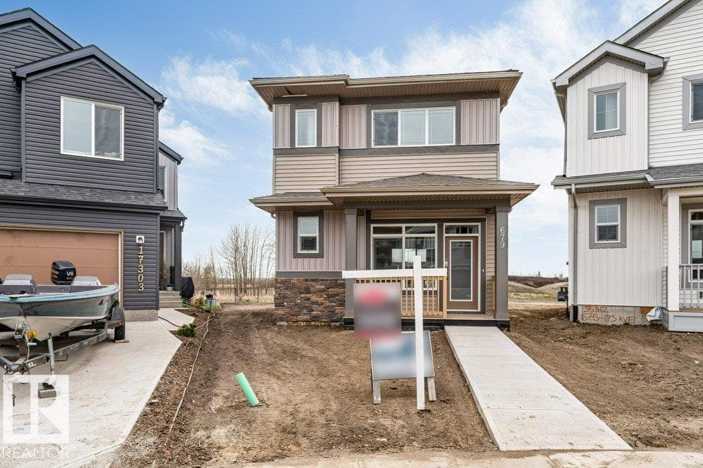 679 173 AV NE