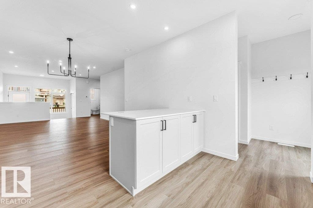 679 173 AV NE — photo 5