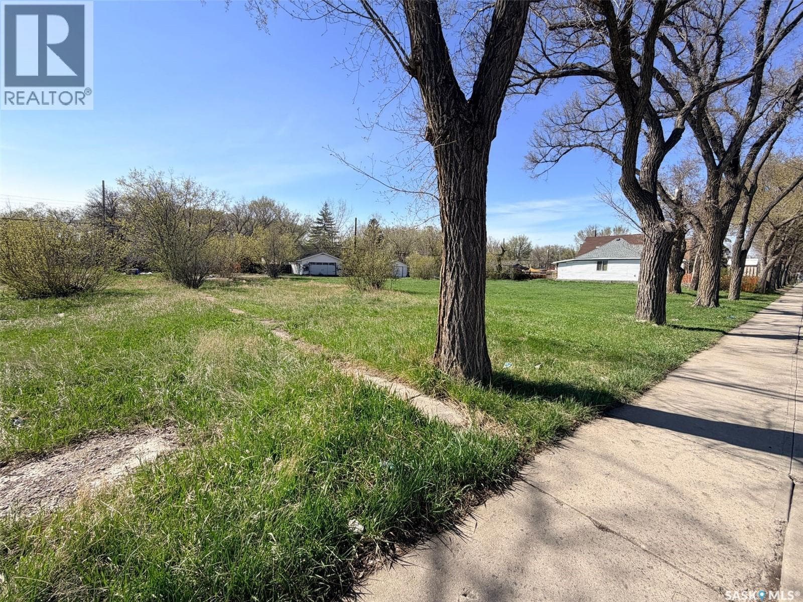 1272 Retallack STREET — photo 3