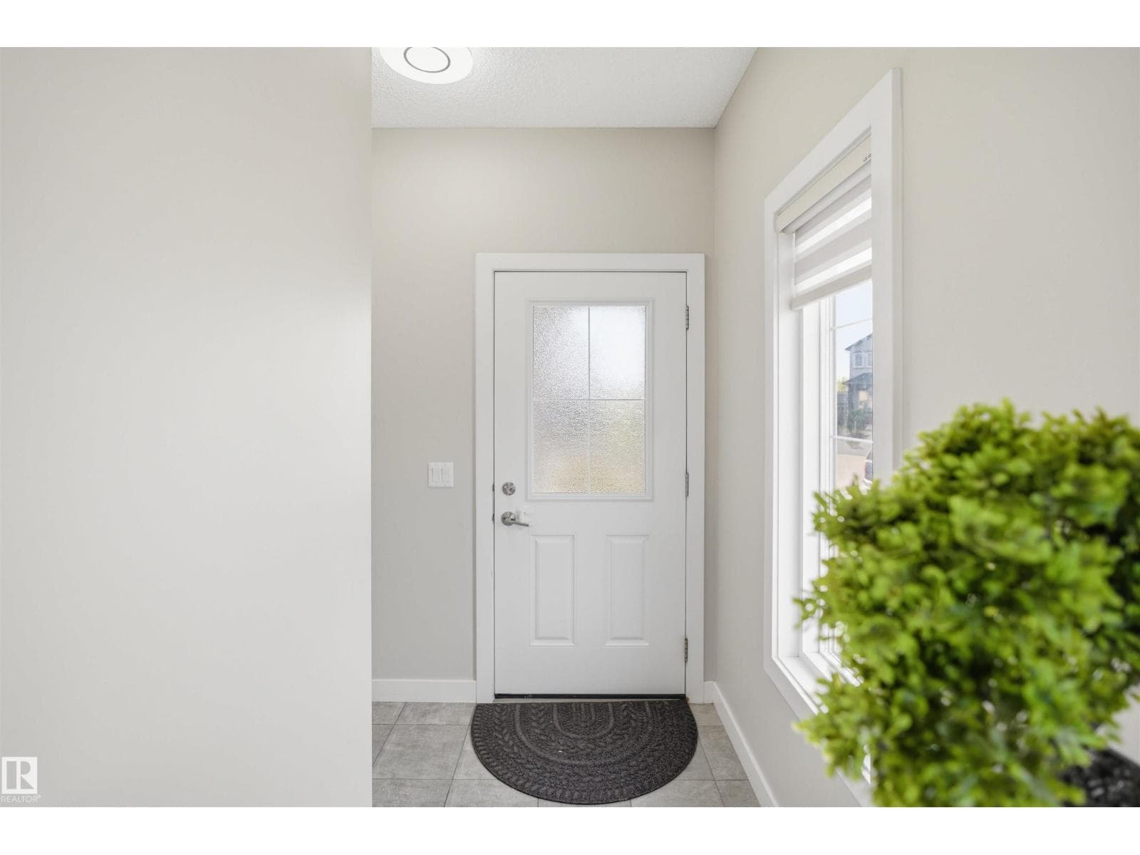 1234 DANIELS CR SW — photo 3