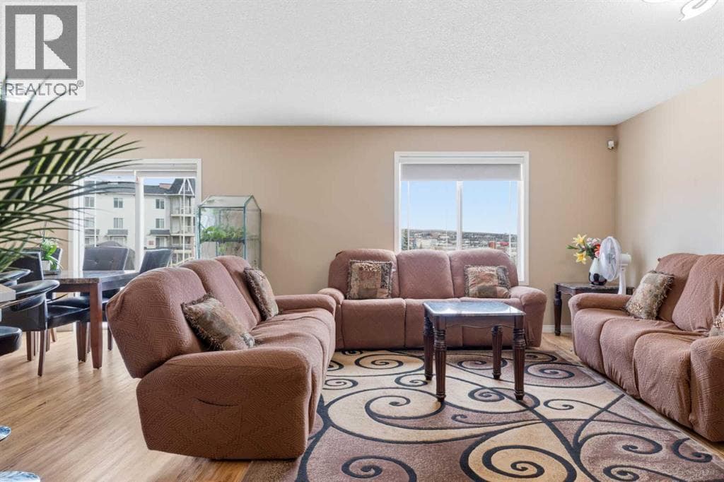 21 Panamount Crescent NW — photo 5