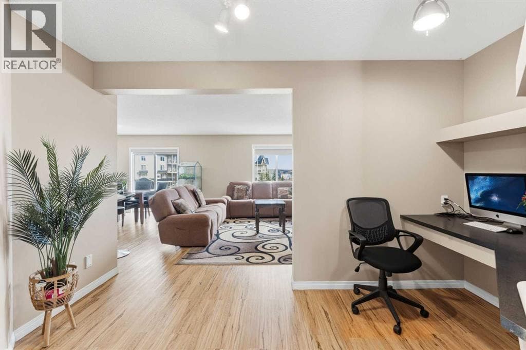 21 Panamount Crescent NW — photo 4