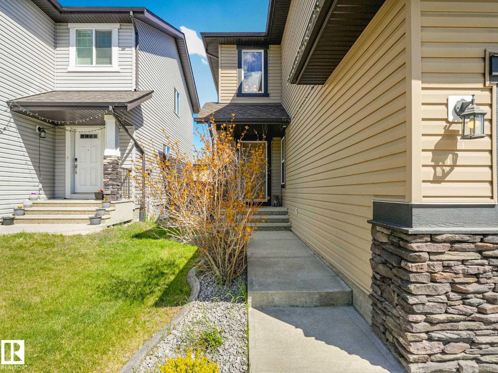 1548 36 AV NW — photo 4