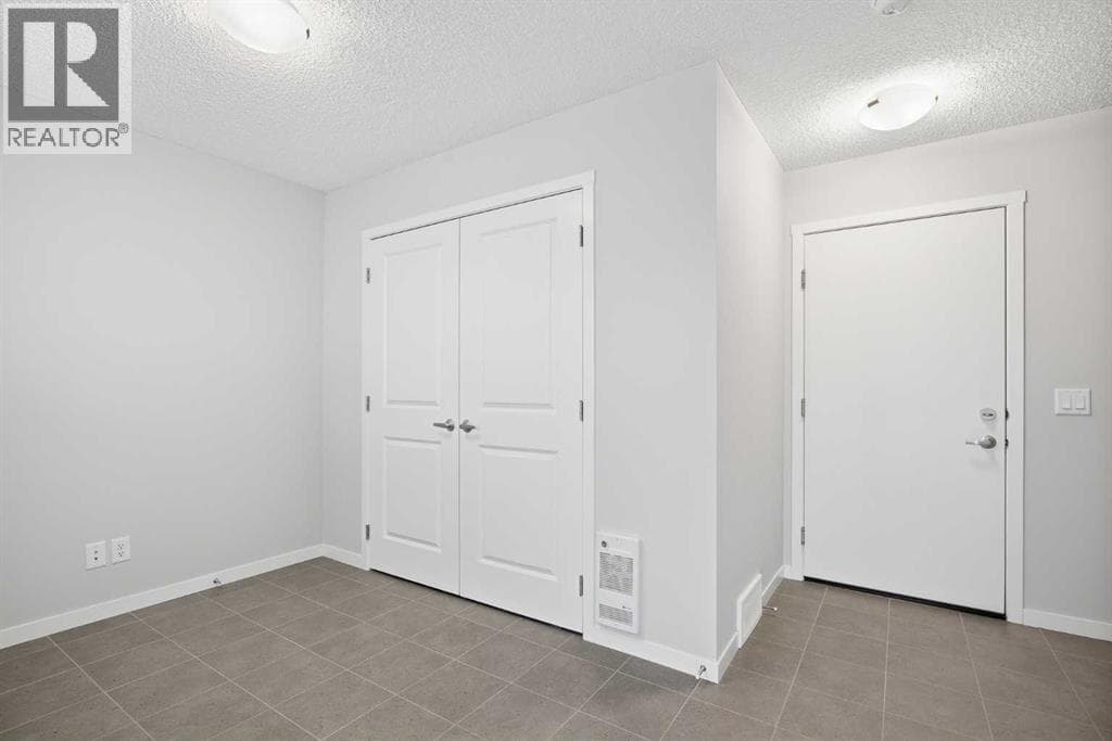 320 Harvest Hills Way NE — photo 4
