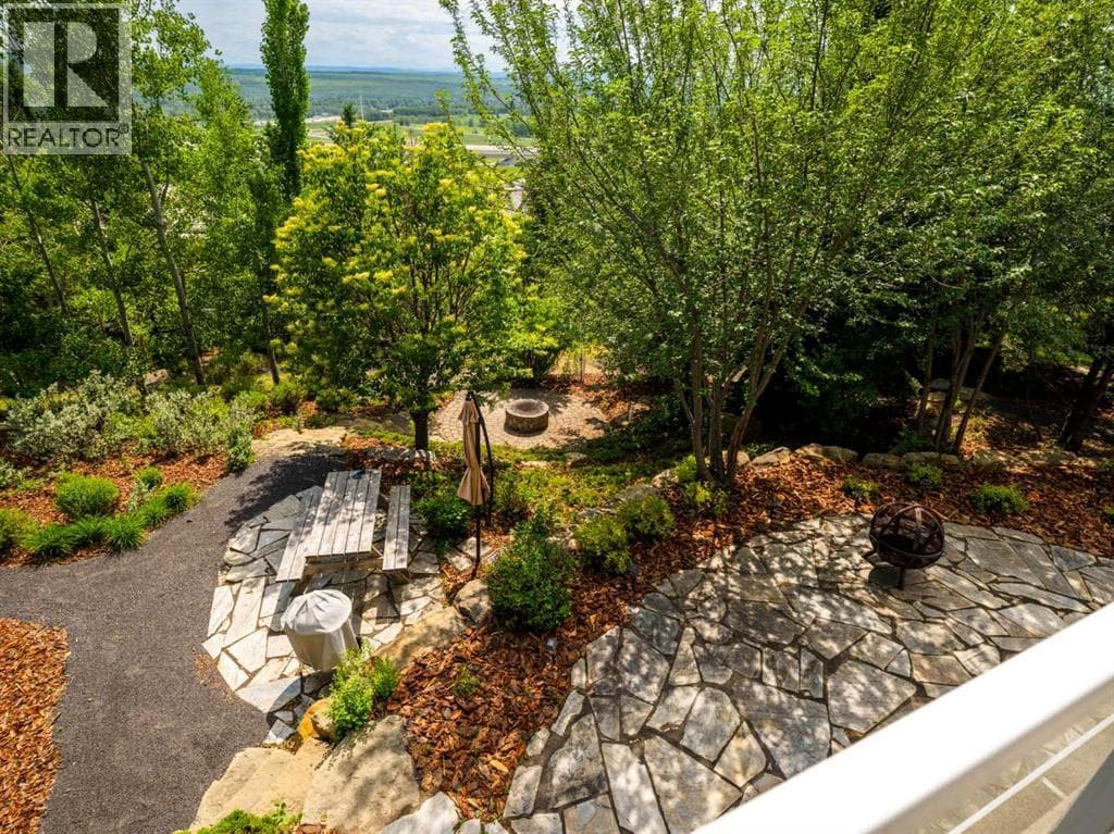 57 Slopes Point SW — photo 5