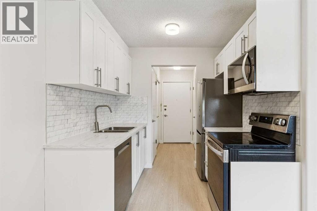 17, 3519 49 Street NW — photo 3