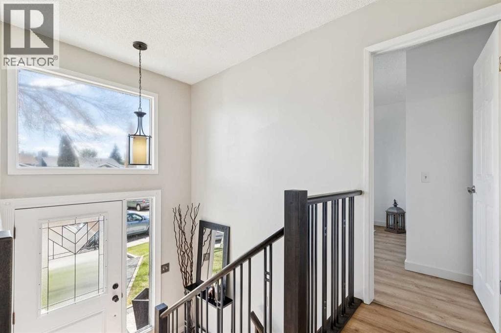 56 Riverbrook Road SE — photo 3