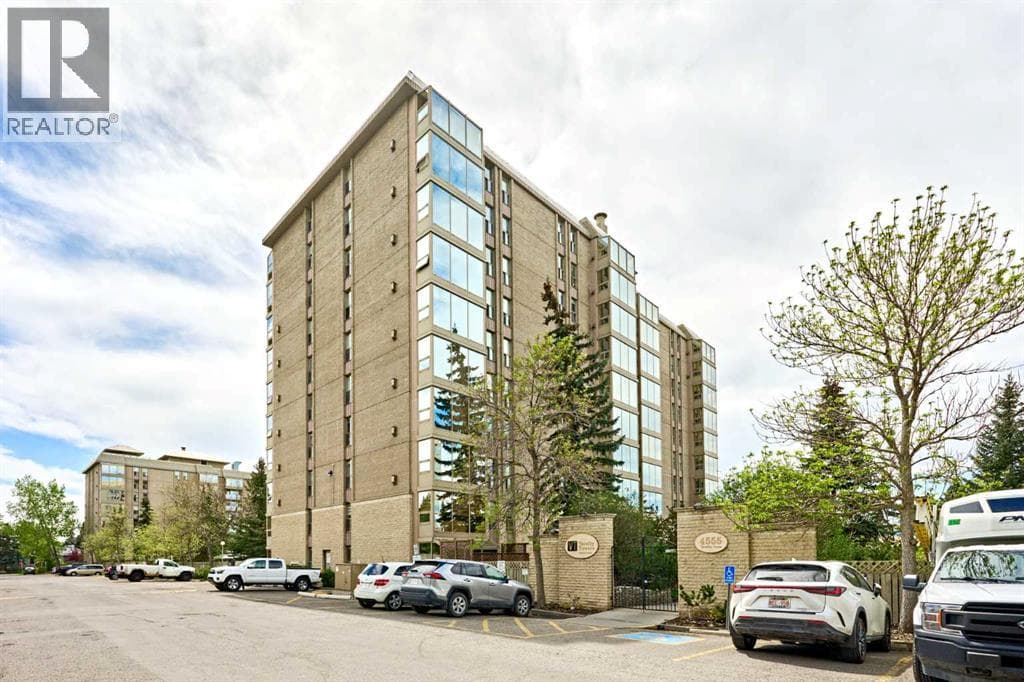 403, 4555 Varsity Lane NW — photo 3
