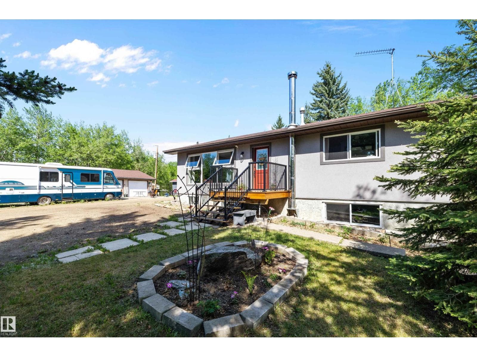 53257 RGE ROAD 211 — photo 3