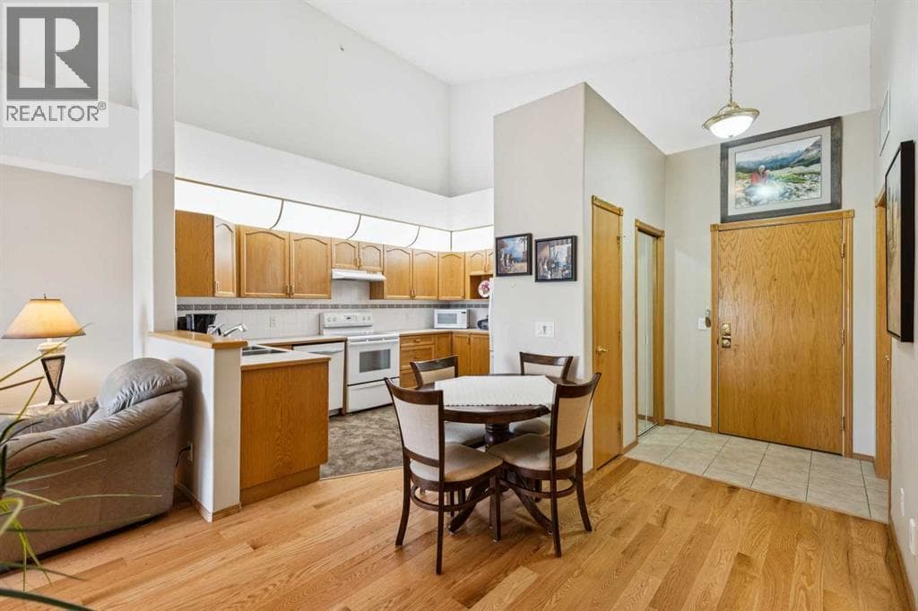 301, 728 Country Hills Road NW — photo 4