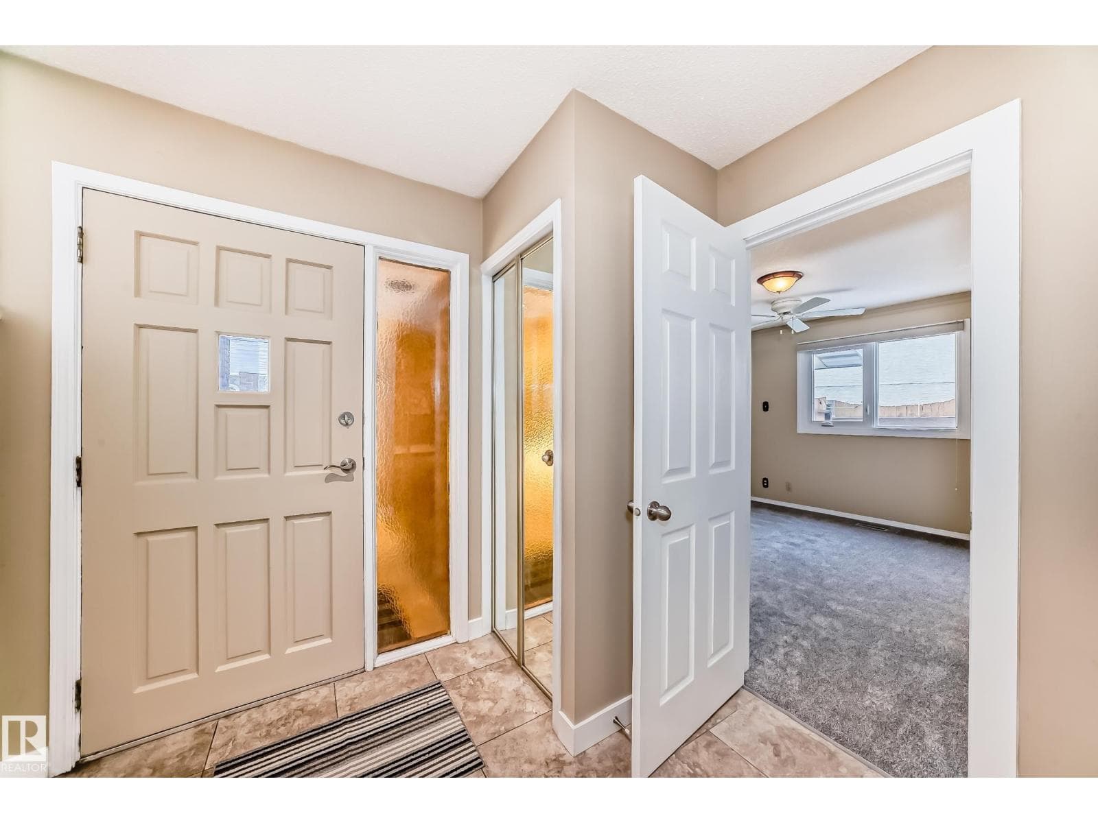 38 Lancaster CR — photo 5