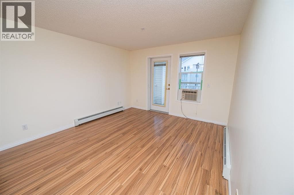 233, 56 Carroll Crescent — photo 4