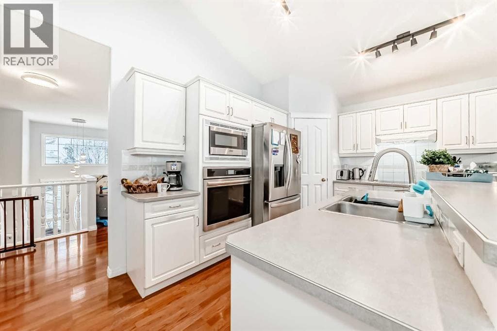 3263 Signal Hill Drive SW — photo 4