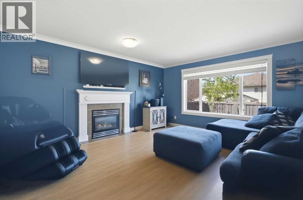 11366 81 Avenue — photo 3